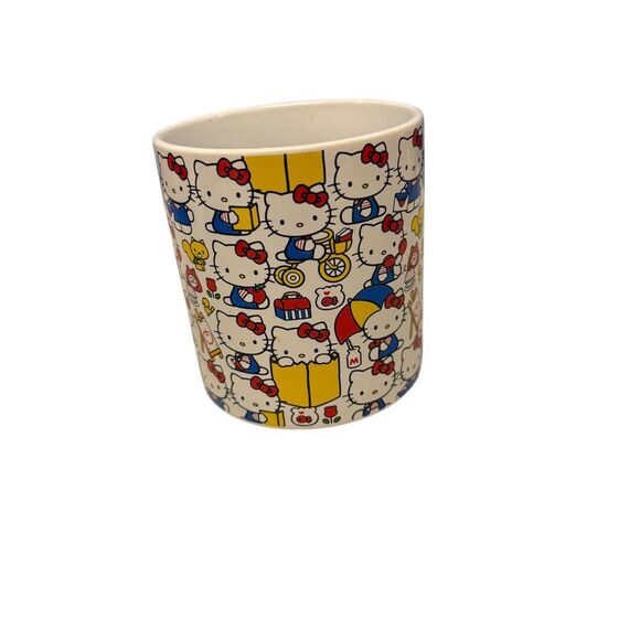 Sanrio Hello Kitty Ceramic Coffee Mug Cute Kawaii Pattern Collectible Tea Cup - Picture 2 of 4